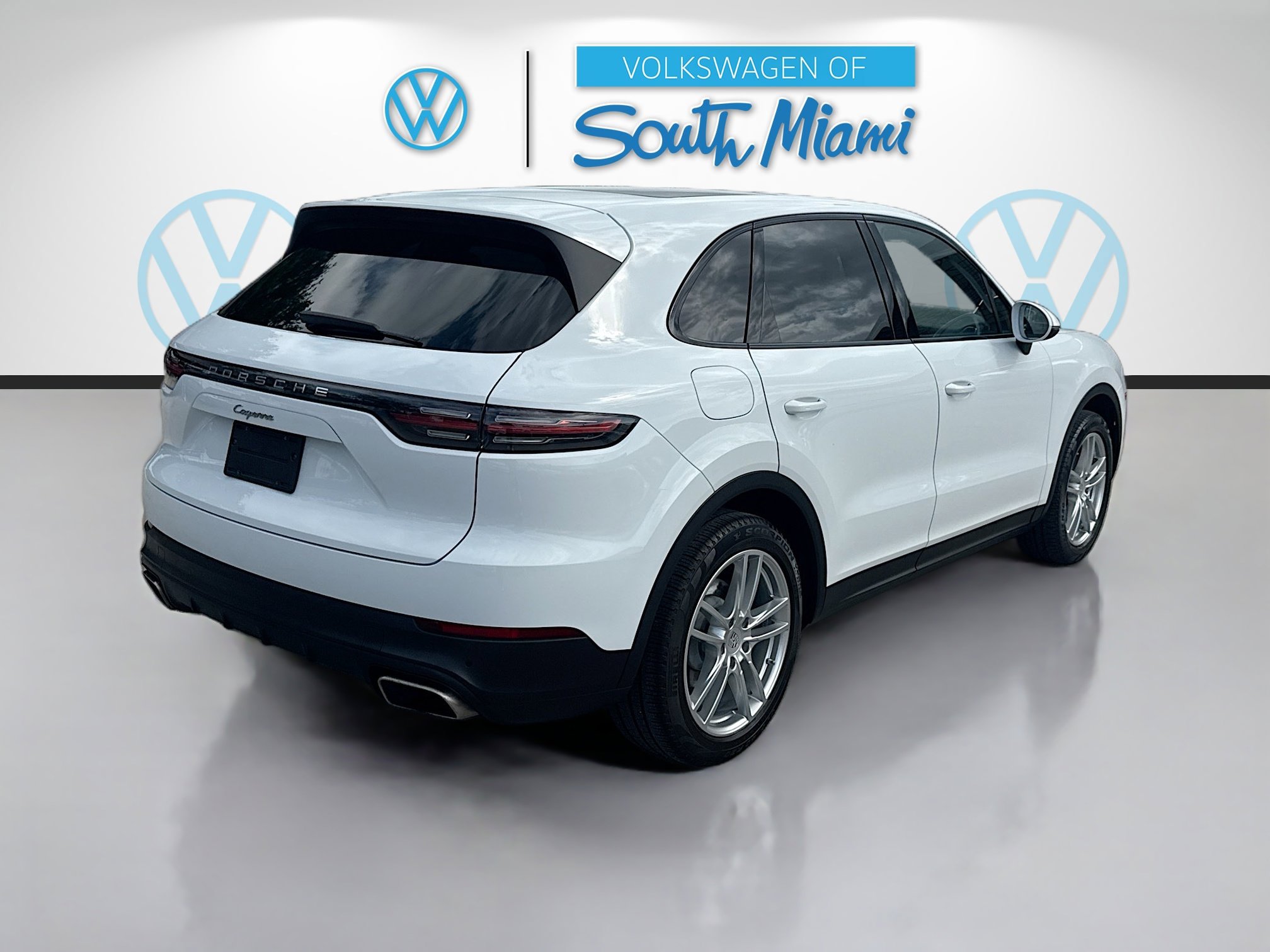 Used 2021 Porsche Cayenne AWD/4WD image 7