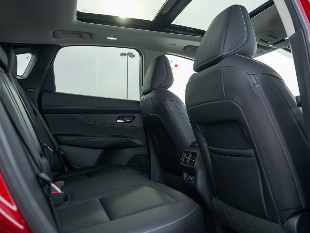 New 2025 Nissan Murano SL image 12