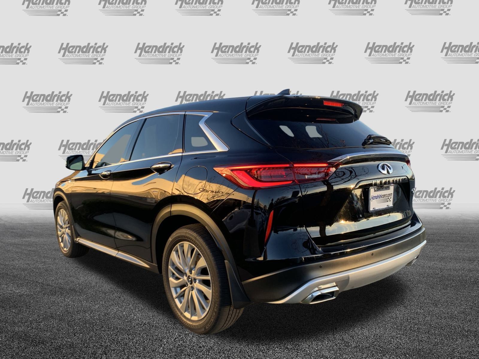 Used 2023 INFINITI QX50 Pure image 8