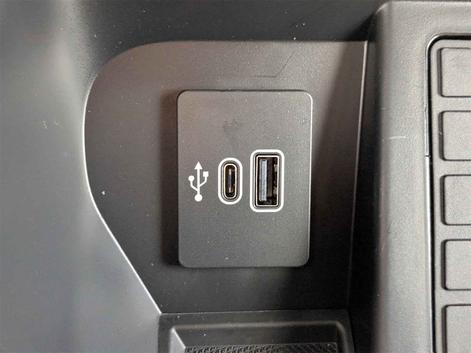 New 2025 Ford F150 XLT w/ Equipment Group 303A High image 20