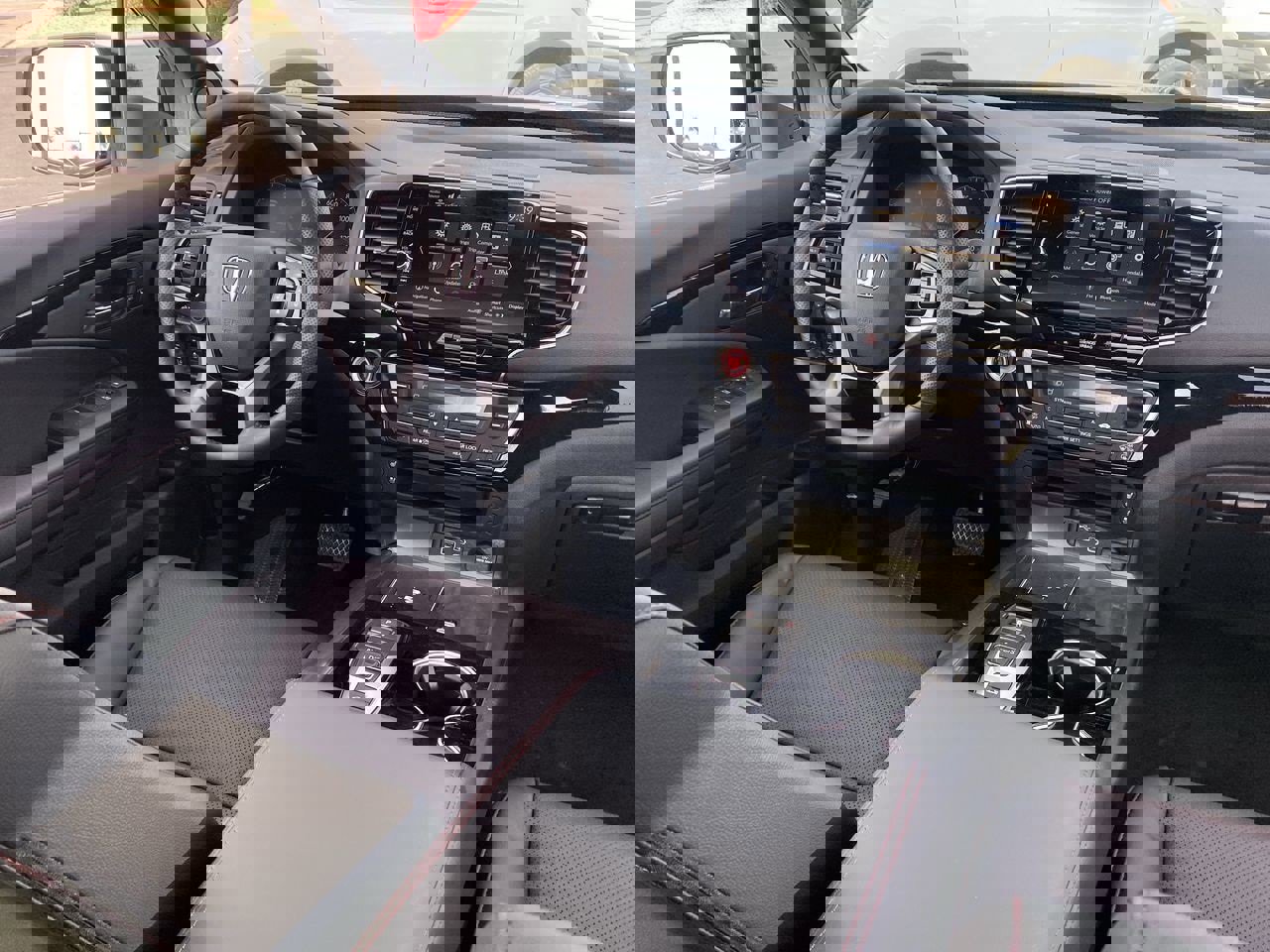 New 2026 Honda Ridgeline Black Edition image 9