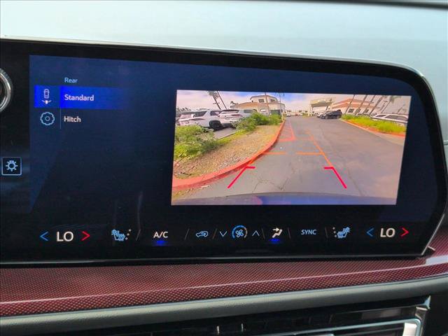 Used 2025 Chevrolet Traverse Z71 AWD/4WD image 14