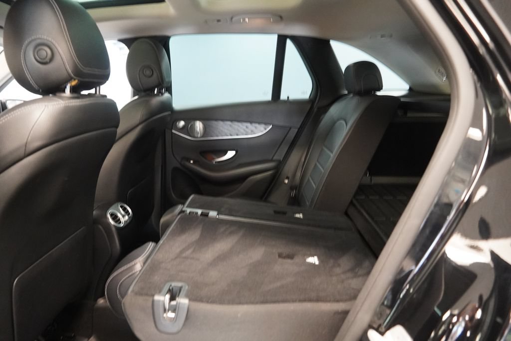 Used 2016 Mercedes-Benz GLC 300 4MATIC image 28