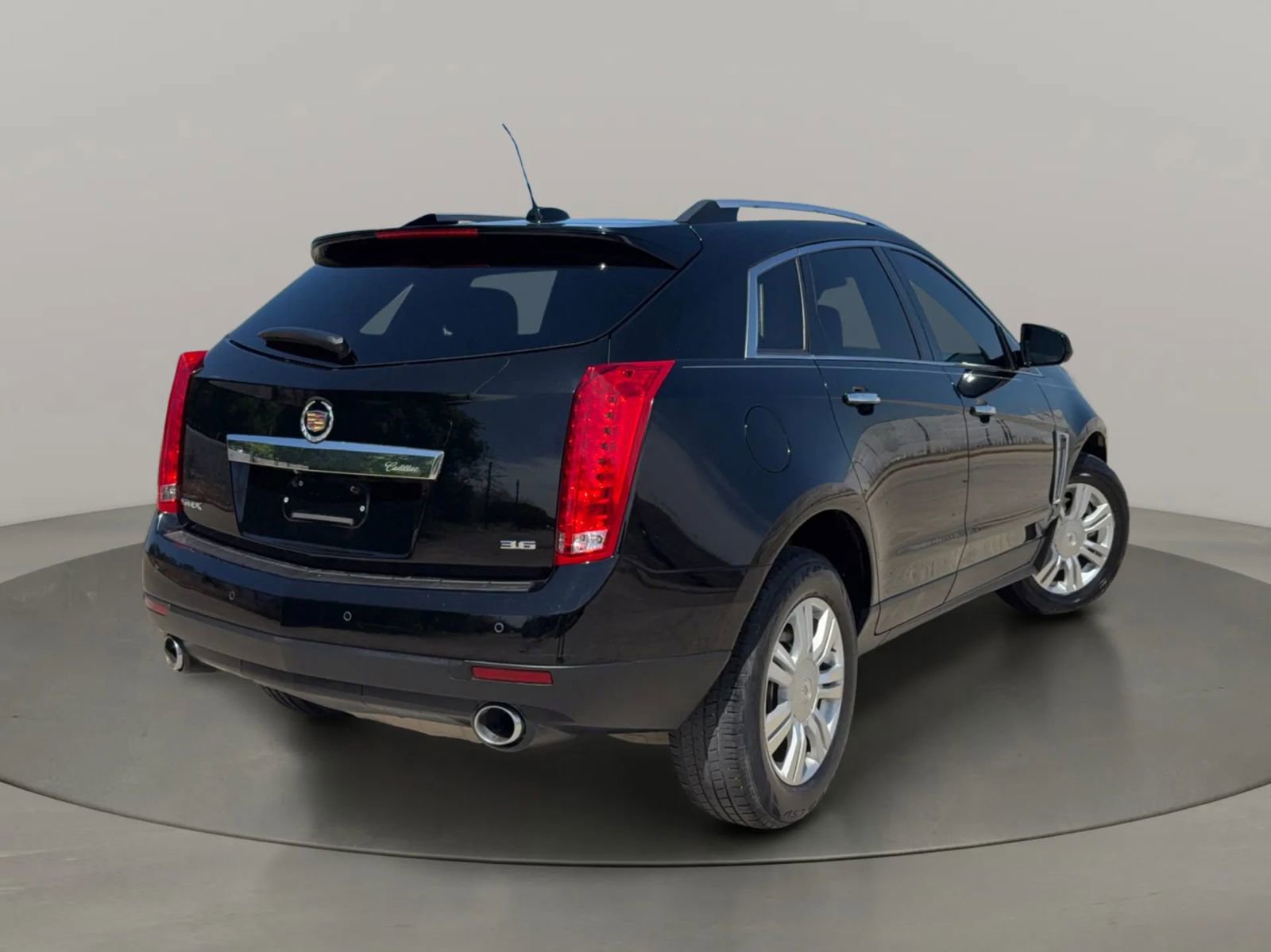 Used 2016 Cadillac SRX Luxury w/ Driver Awareness Package image 13