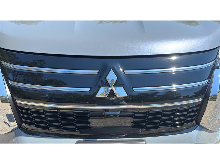 New 2026 Mitsubishi Outlander SE AWD/4WD image 36