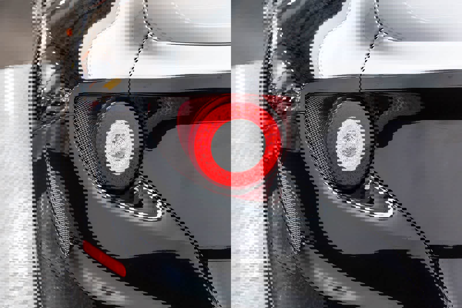 Used 2015 Ferrari FF image 61