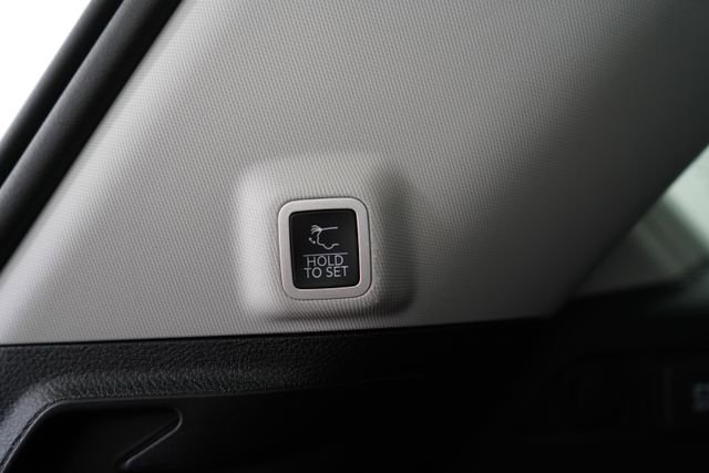 Used 2022 Jeep Grand Cherokee Limited 4xe image 64