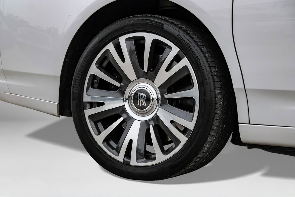 Used 2019 Rolls-Royce Ghost image 85
