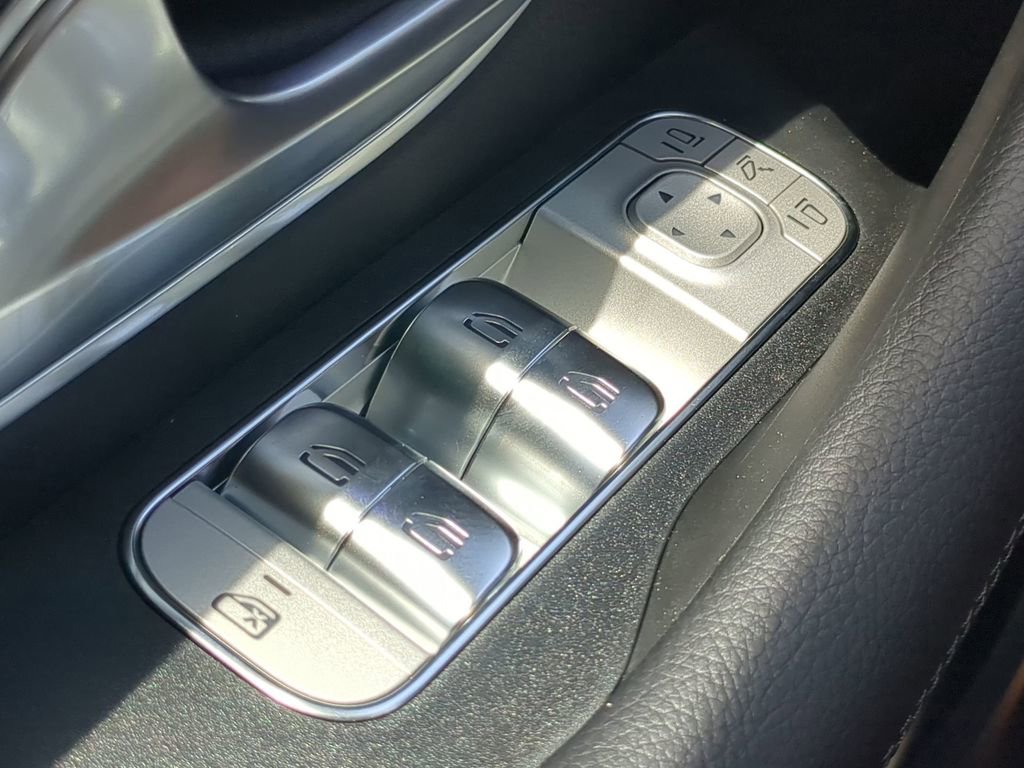 Used 2026 Mercedes-Benz GLE 350 4MATIC image 11