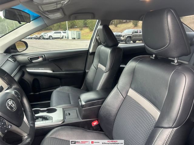 Used 2014 Toyota Camry SE FWD image 11