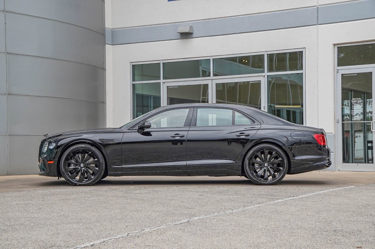 New 2026 Bentley Flying Spur Plug-In Hybrid image 16