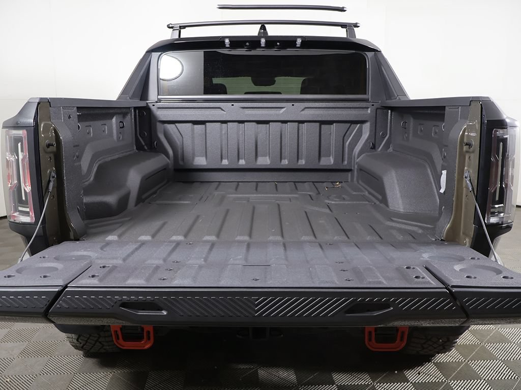 Used 2025 GMC Hummer EV 2X w/ Extreme Off-Road Package AWD/4WD image 17