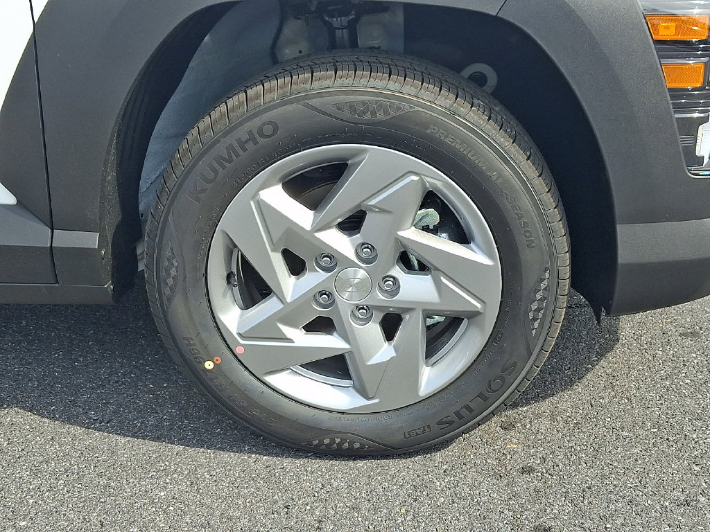 New 2027 Hyundai Kona SE AWD/4WD image 8