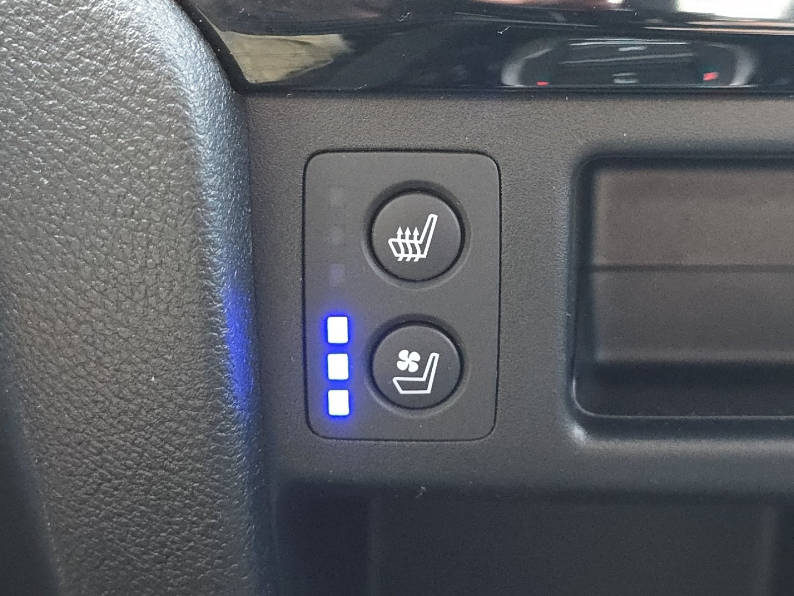 Used 2024 Honda Ridgeline Black Edition image 5