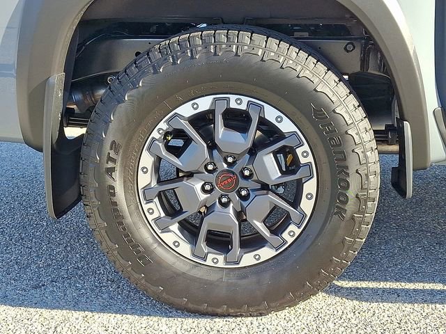 New 2026 Nissan Frontier PRO-4X w/ Pro-4x Convenience Package image 8