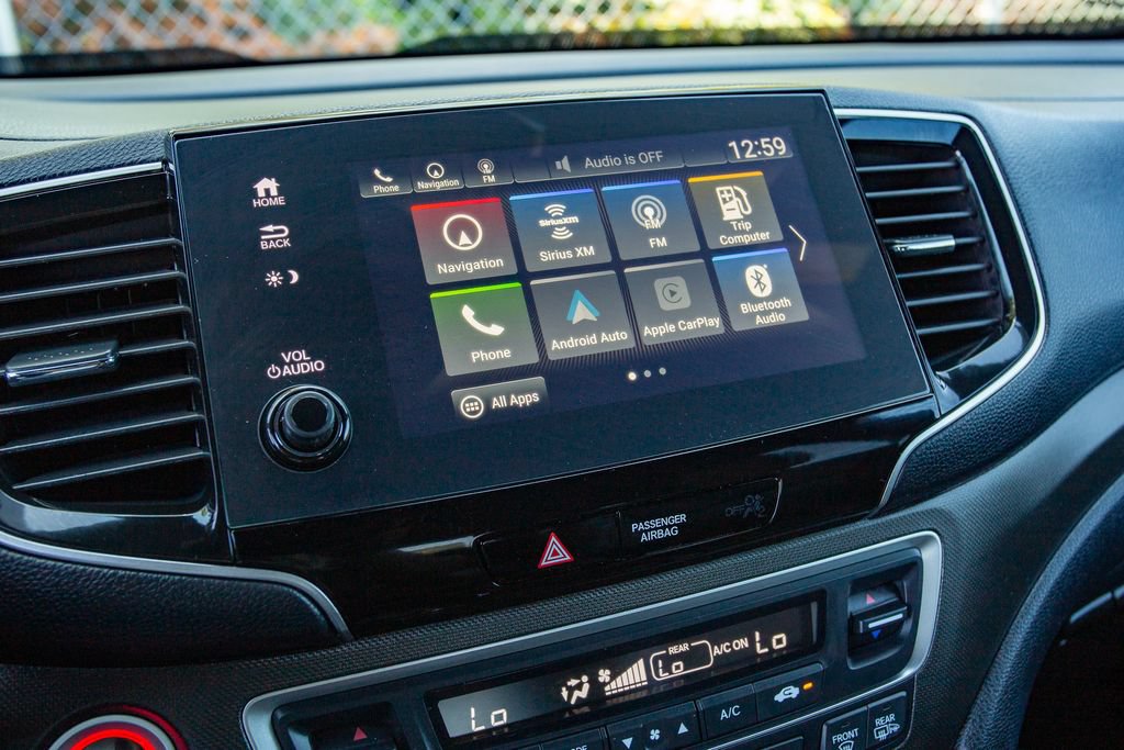 Certified 2025 Honda Passport TrailSport image 30
