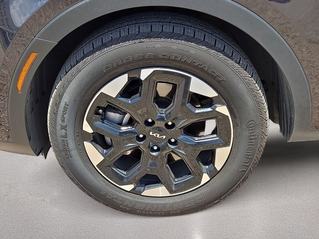 Used 2025 Kia Sorento S w/ Panoramic Sunroof Package FWD image 10