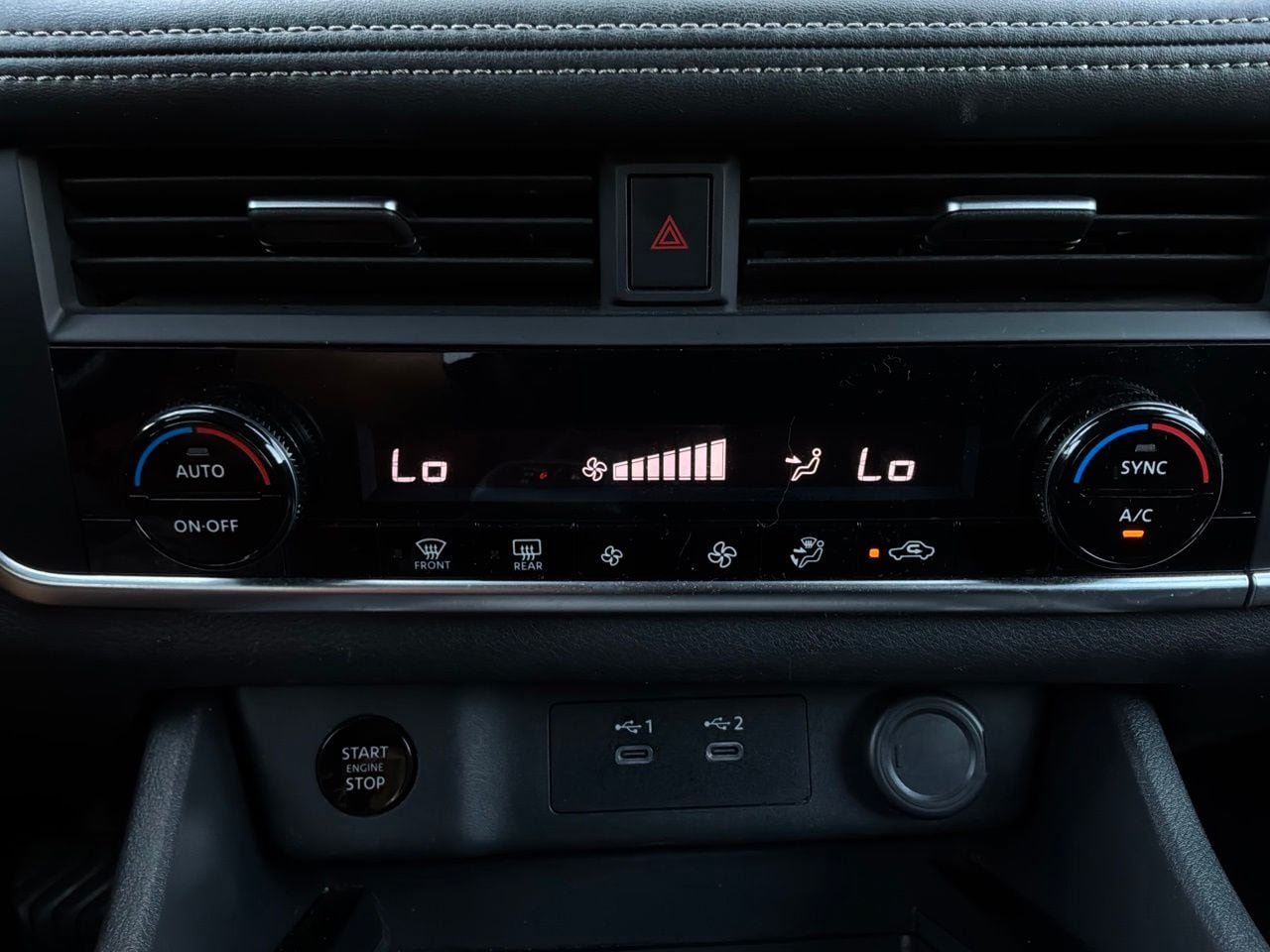 Used 2025 Nissan Rogue SV FWD image 29