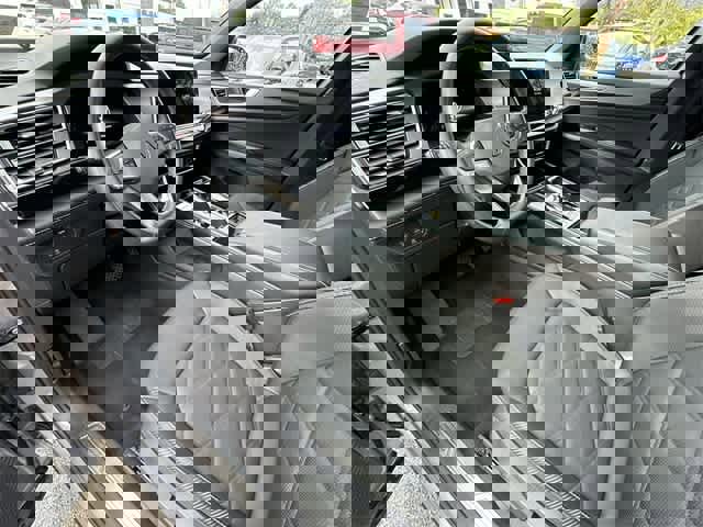 Used 2024 Volkswagen Atlas Cross Sport SE image 15