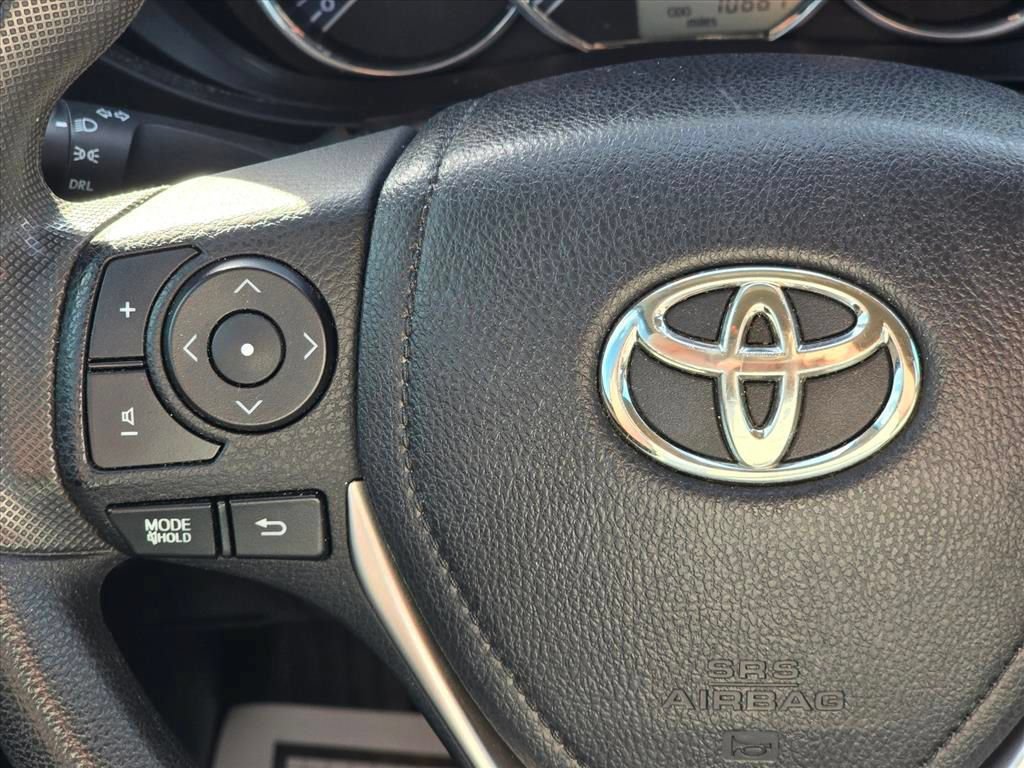 Used 2015 Toyota Corolla LE FWD image 14