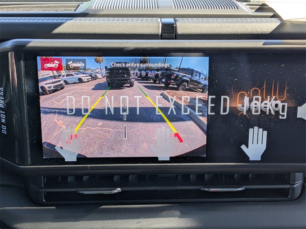 New 2026 Jeep Wrangler Sahara w/ Technology Group image 32