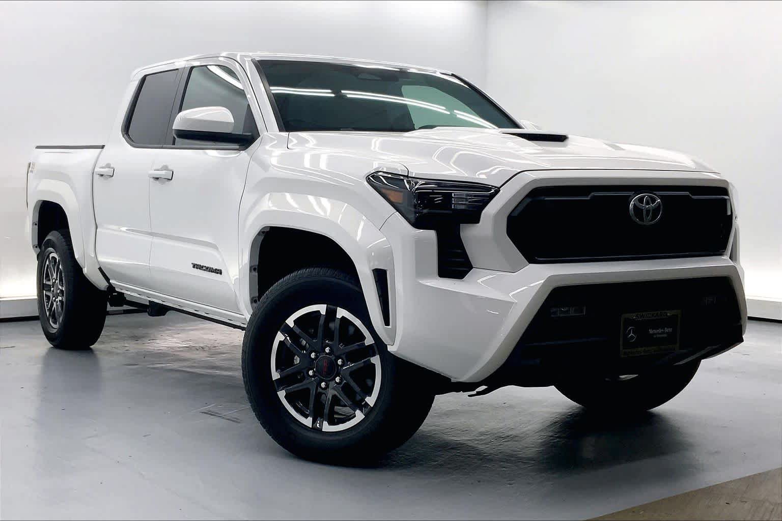 Used 2025 Toyota Tacoma TRD Sport RWD image 6