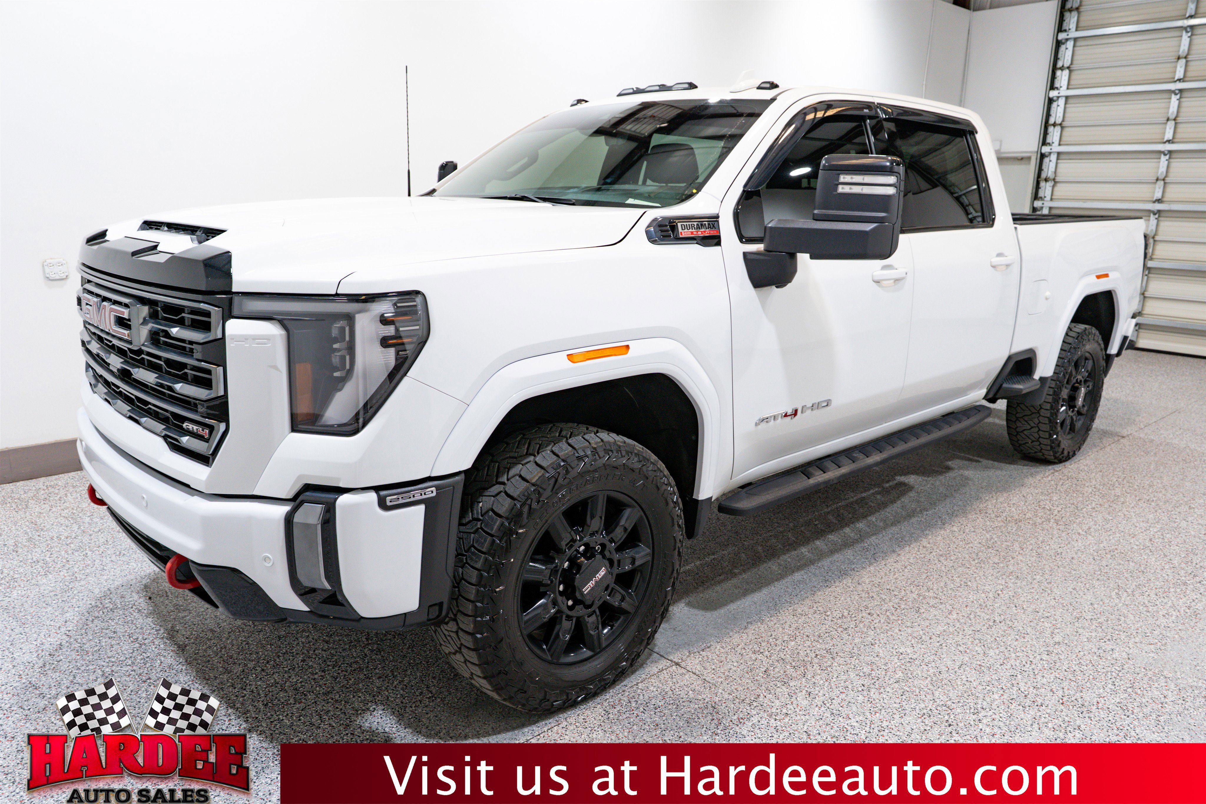 Used 2024 GMC Sierra 2500 AT4 w/ AT4 Premium Plus Package image 2