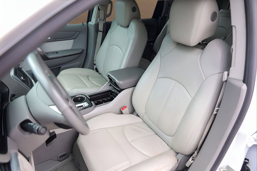 Used 2017 GMC Acadia Limited SLT image 7