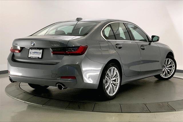 Used 2024 BMW 330i xDrive Sedan w/ Premium Package image 12