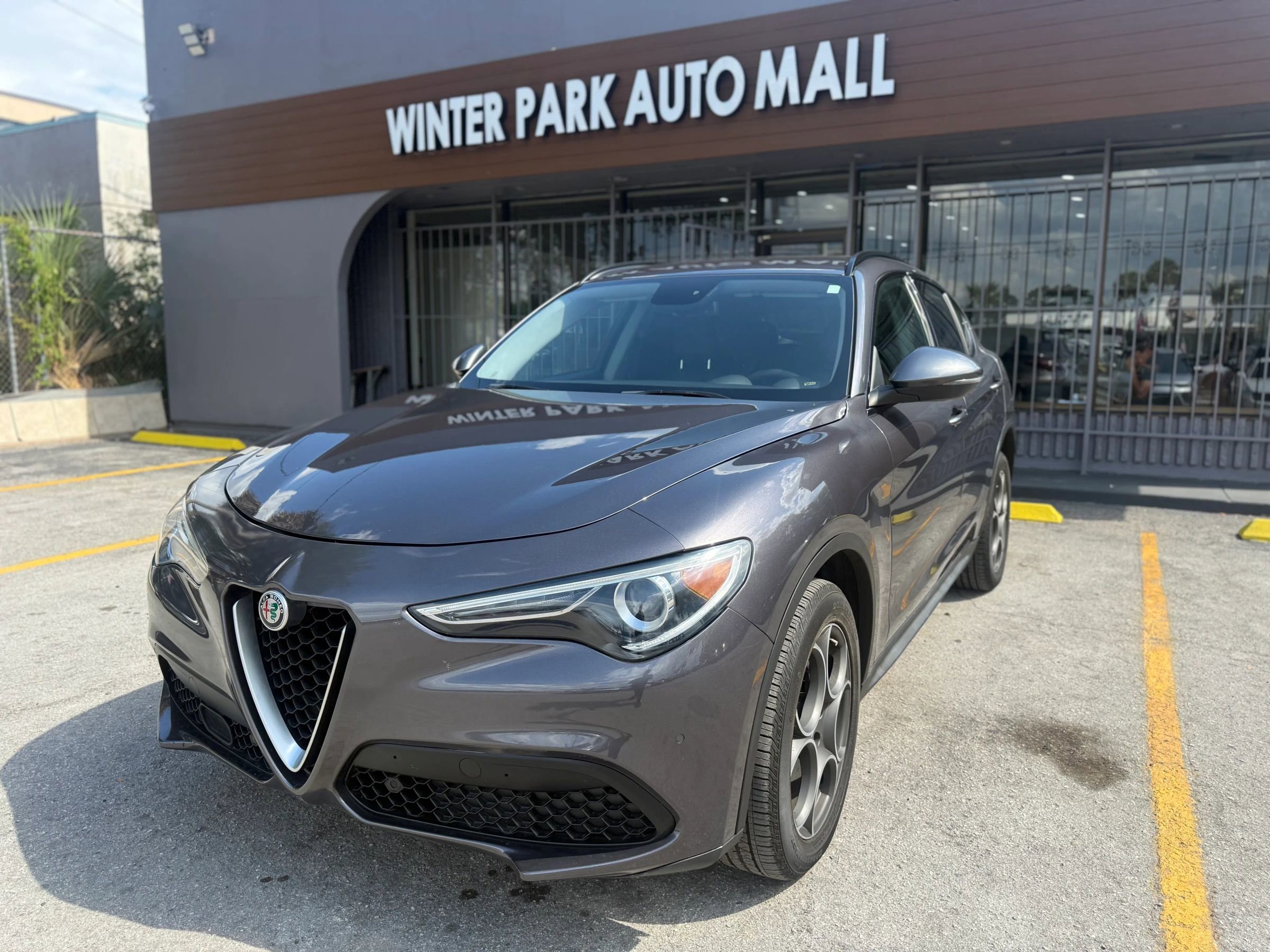 Used 2018 Alfa Romeo Stelvio Sport w/ Quick Order Package 22J Sport AWD/4WD image 1