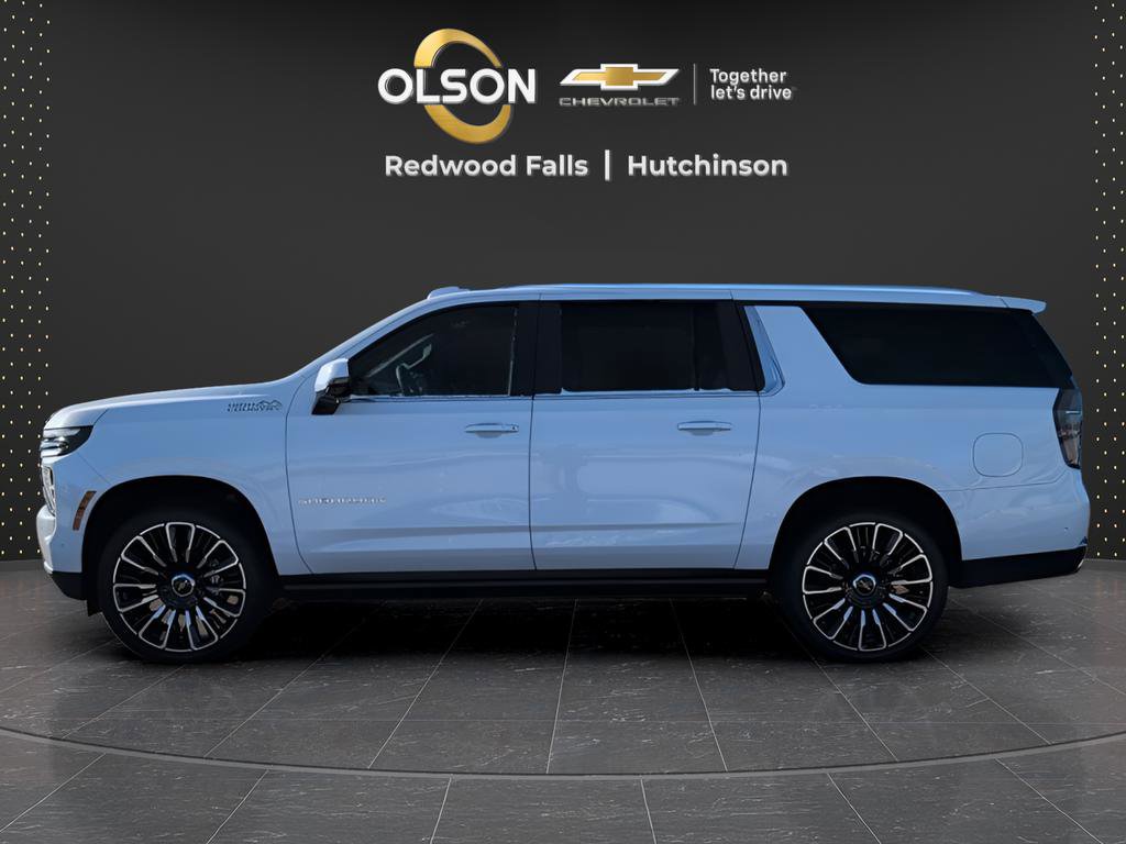 New 2026 Chevrolet Suburban High Country image 2
