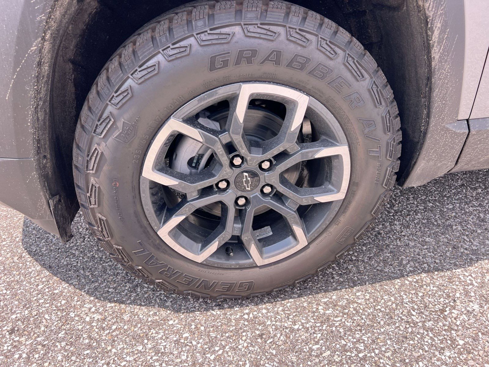 New 2026 Chevrolet Equinox ACTIV image 11