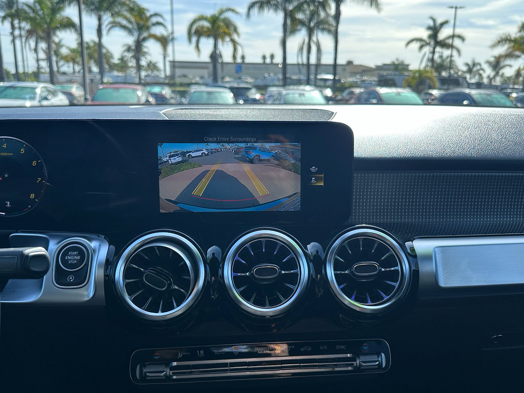 Used 2022 Mercedes-Benz GLB 250 image 16