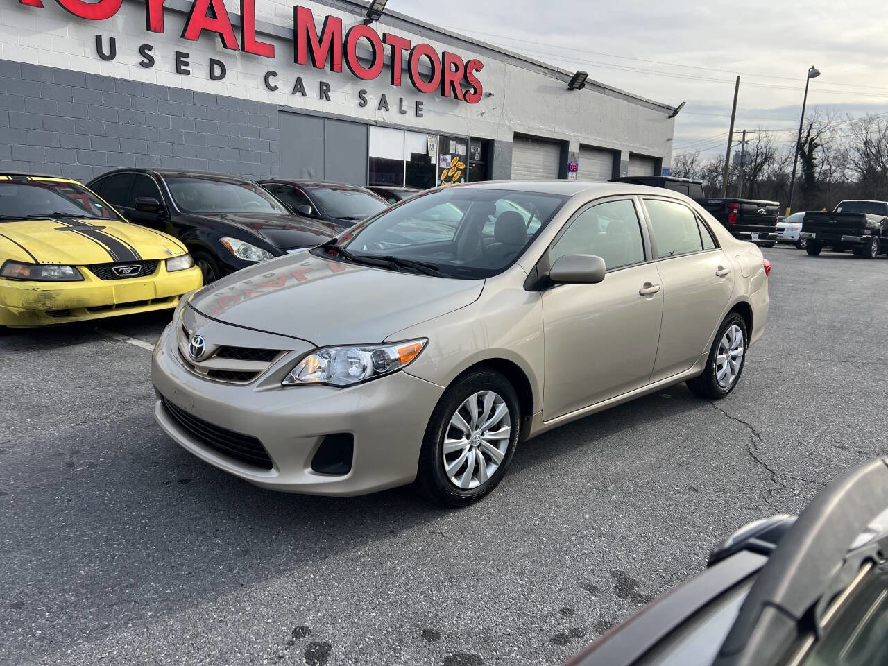Used 2012 Toyota Corolla LE image 1