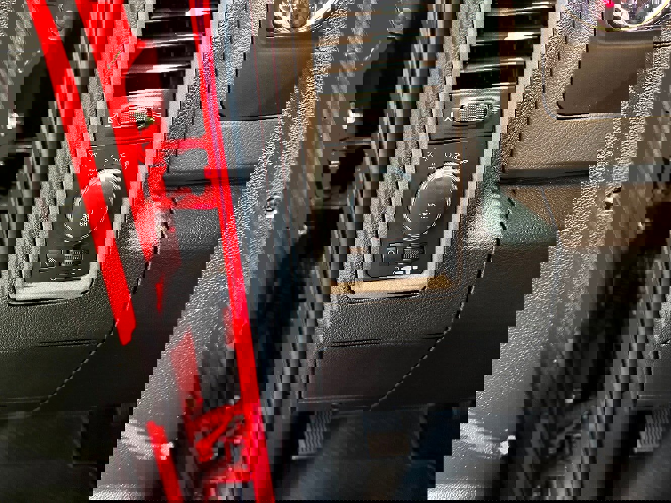 Used 2018 RAM 1500 Express image 14