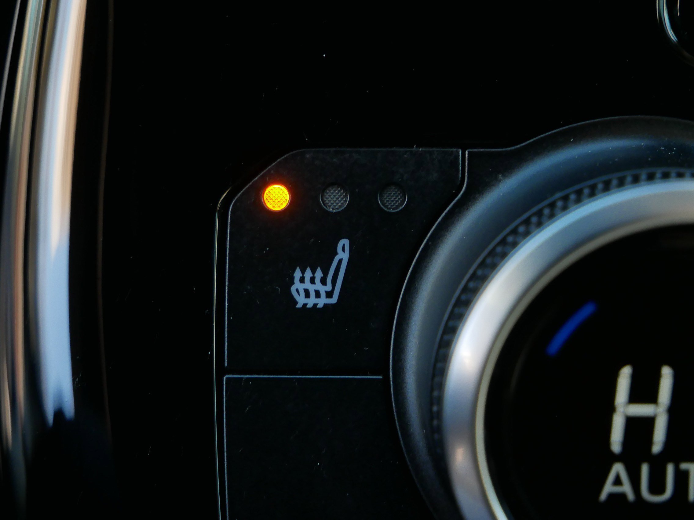 Used 2022 Toyota Highlander XLE image 40