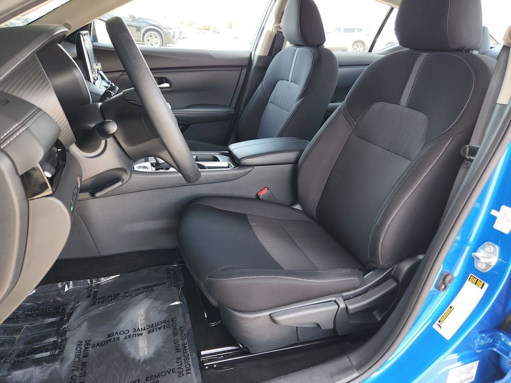 Used 2025 Nissan Sentra SV FWD image 12