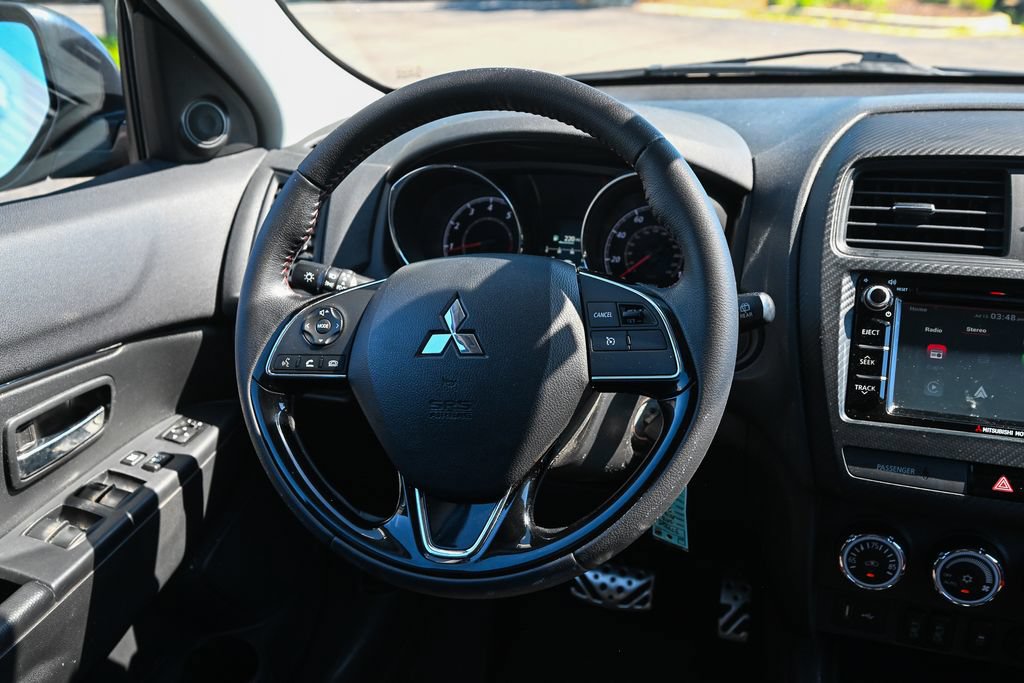 Used 2018 Mitsubishi Outlander Sport LE FWD image 32