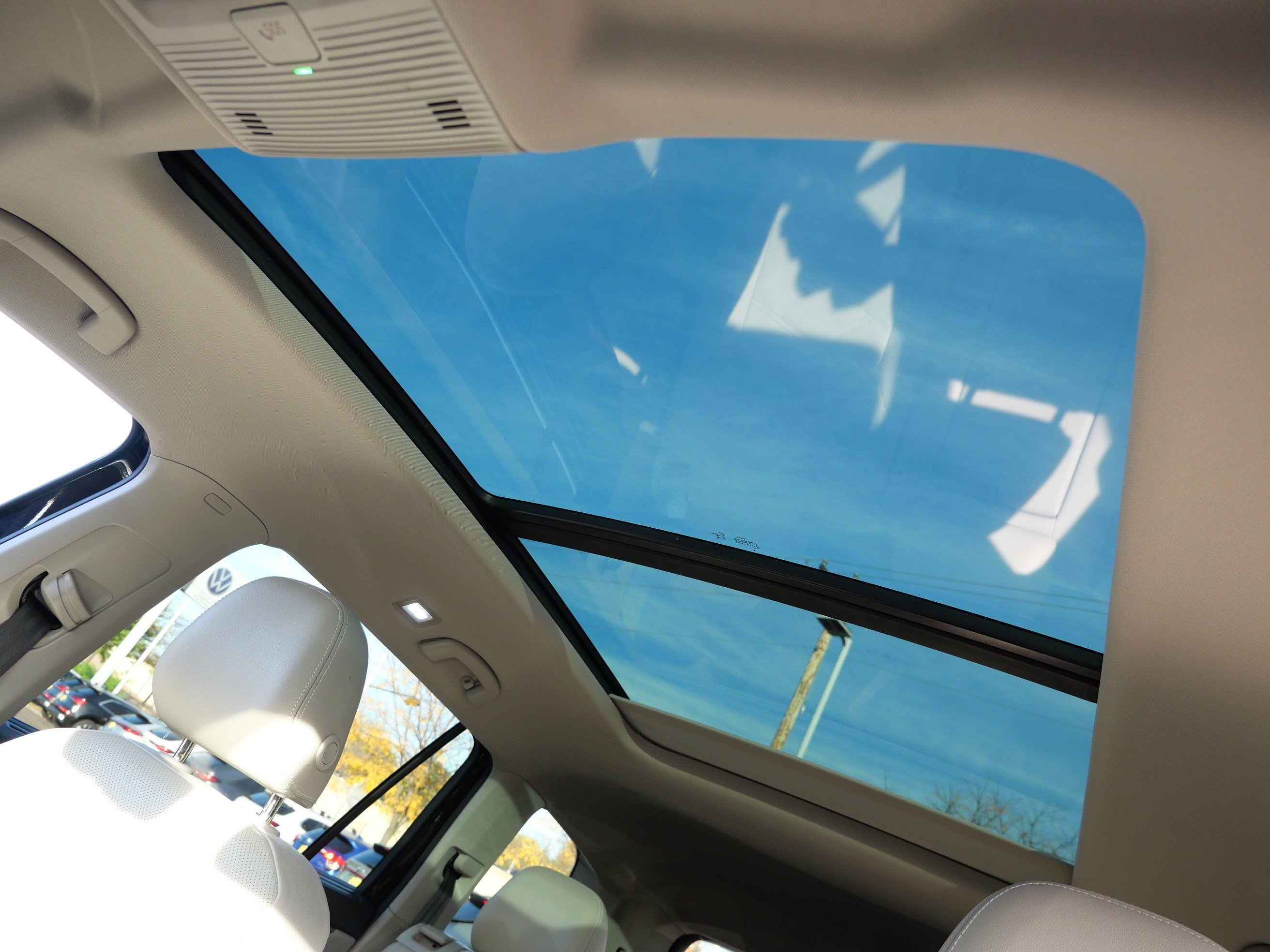 Certified 2024 Volkswagen Atlas SE w/ Panoramic Sunroof Package AWD/4WD image 33