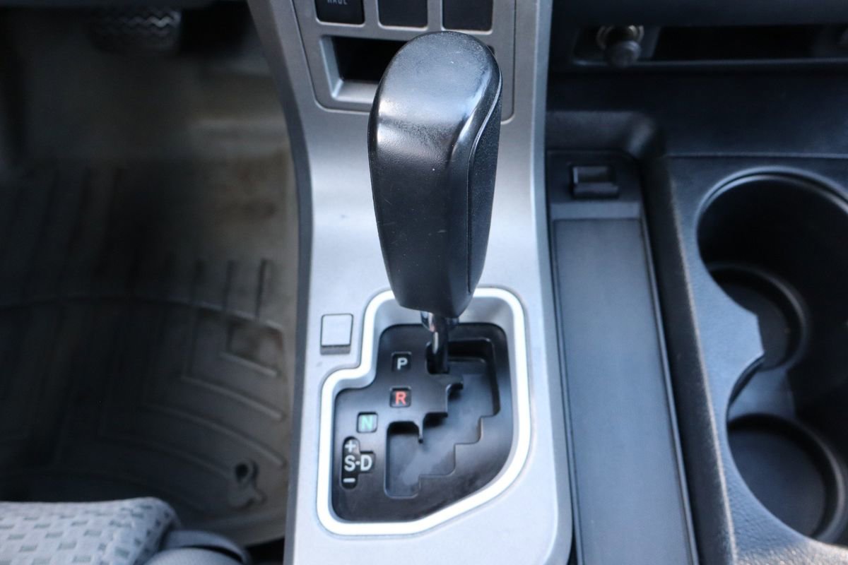 Used 2010 Toyota Tundra 4x4 CrewMax image 37