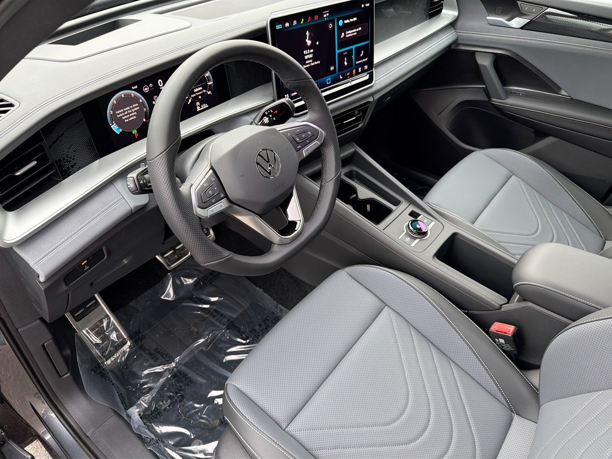 New 2026 Volkswagen Tiguan SE R-Line FWD image 26