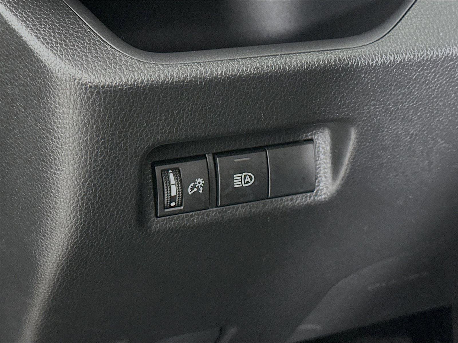 Certified 2025 Toyota RAV4 LE AWD/4WD image 14