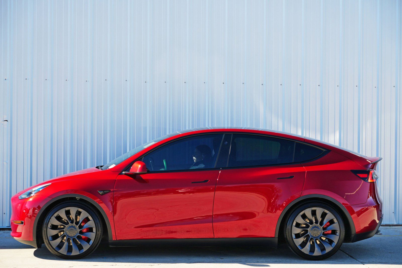 Used 2024 Tesla Model Y Performance image 50