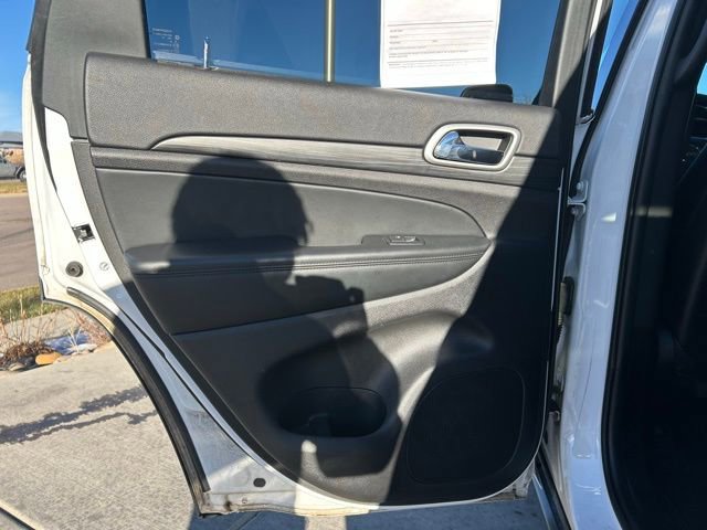 Used 2021 Jeep Grand Cherokee Laredo X image 22