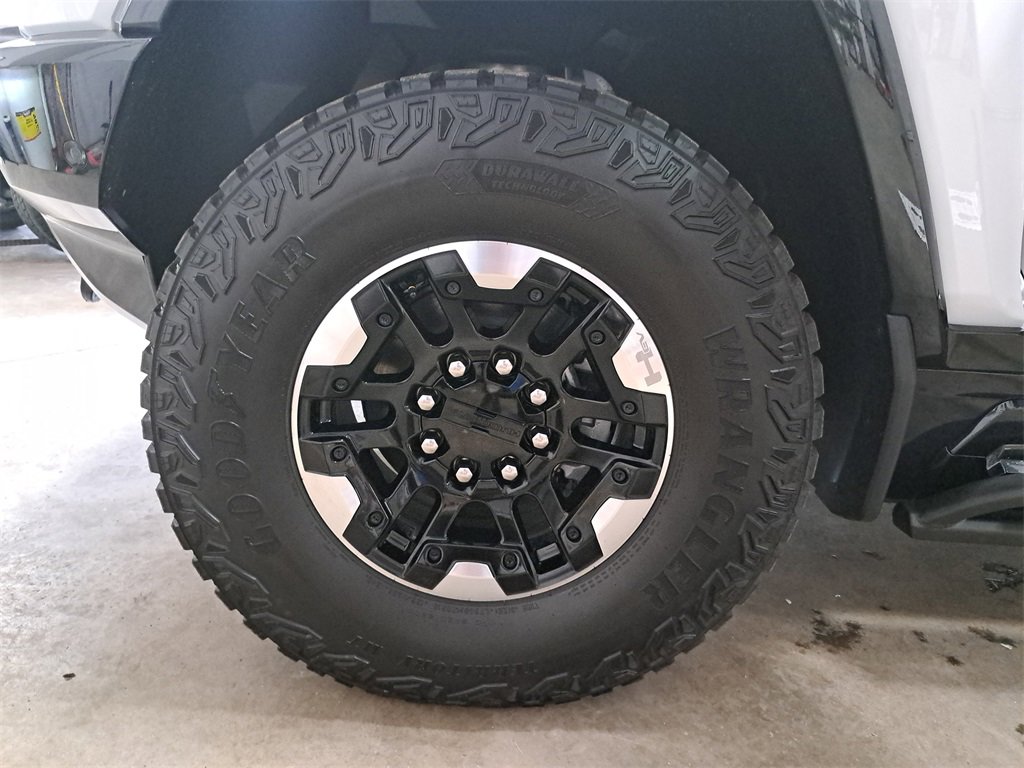 New 2025 GMC Hummer EV 2X w/ Extreme Off-Road Package image 40