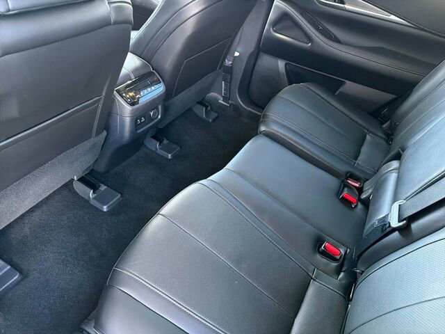Used 2023 INFINITI QX60 Luxe w/ Cargo Package FWD image 15