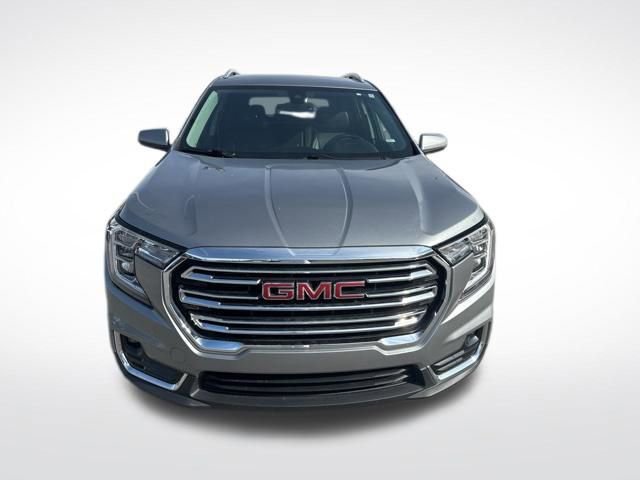 Used 2024 GMC Terrain SLT AWD/4WD image 8