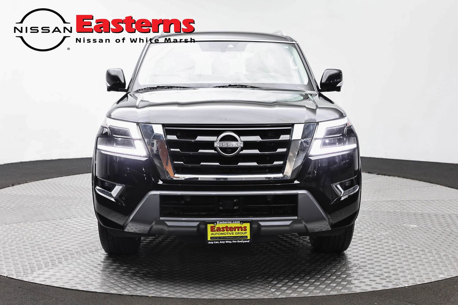 Used 2024 Nissan Armada SL AWD/4WD image 2