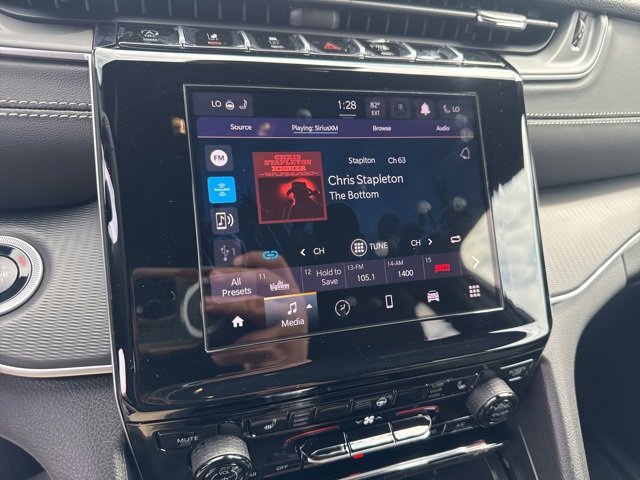 New 2025 Jeep Grand Cherokee L Altitude image 17