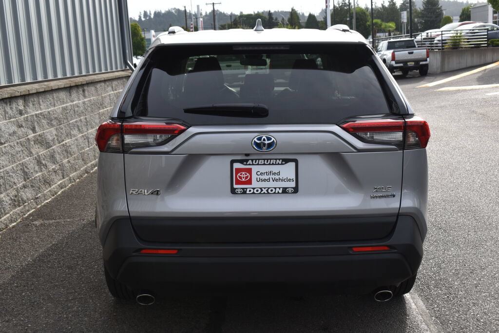 Certified 2021 Toyota RAV4 XLE Premium AWD/4WD image 6
